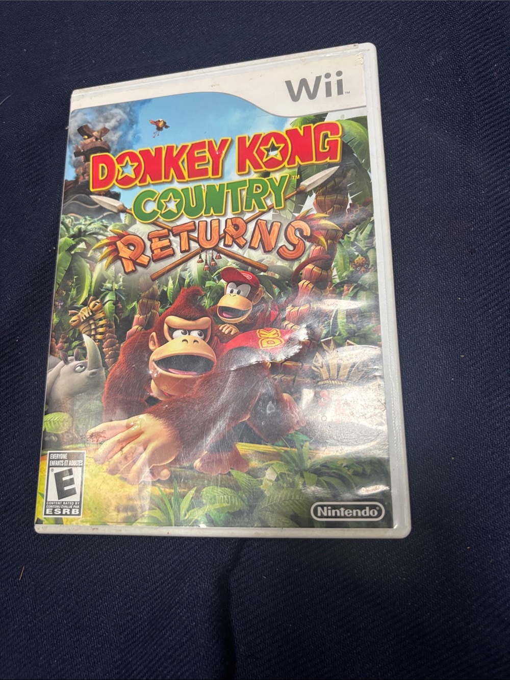 Nintendo Donkey Kong Country Returns - White Case with Colorful Cover